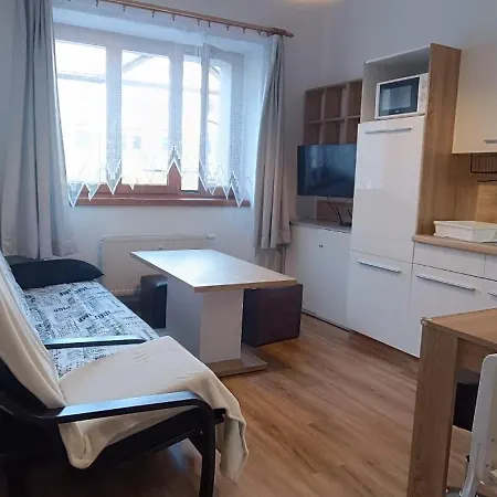 Apartment Stream, *